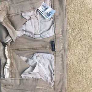 American Eagle Super Stretch Skinny Kaki Pant